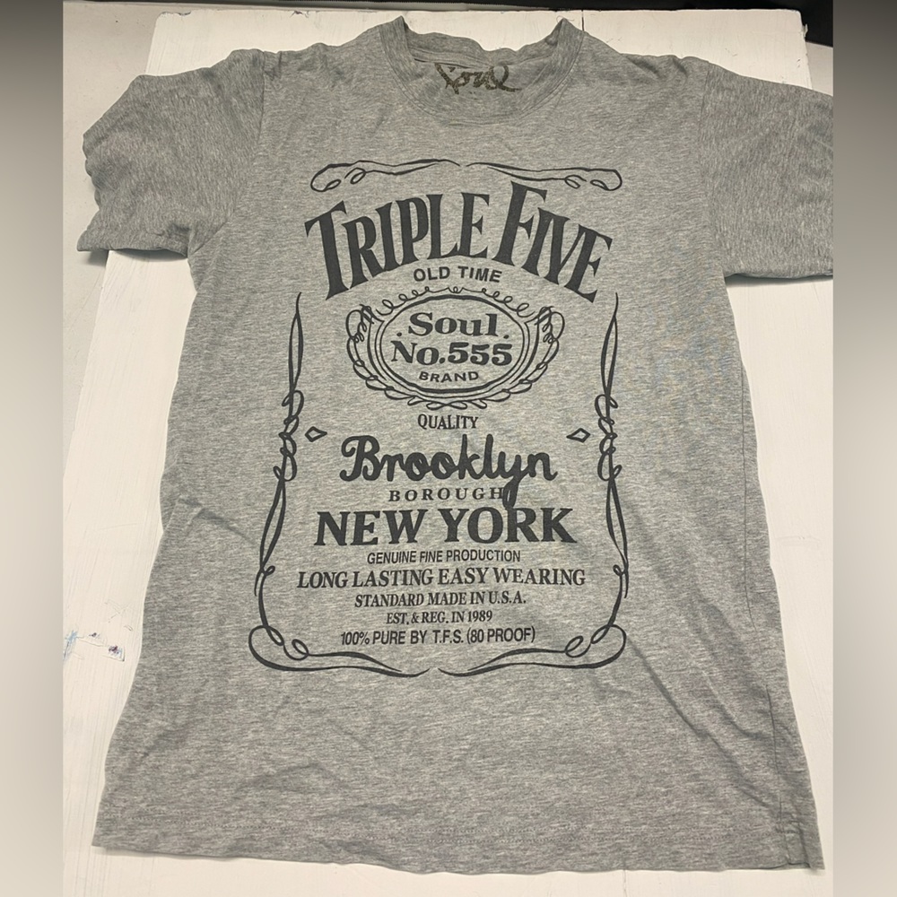Men’s Short Sleeve Graphic Tee, Size Small